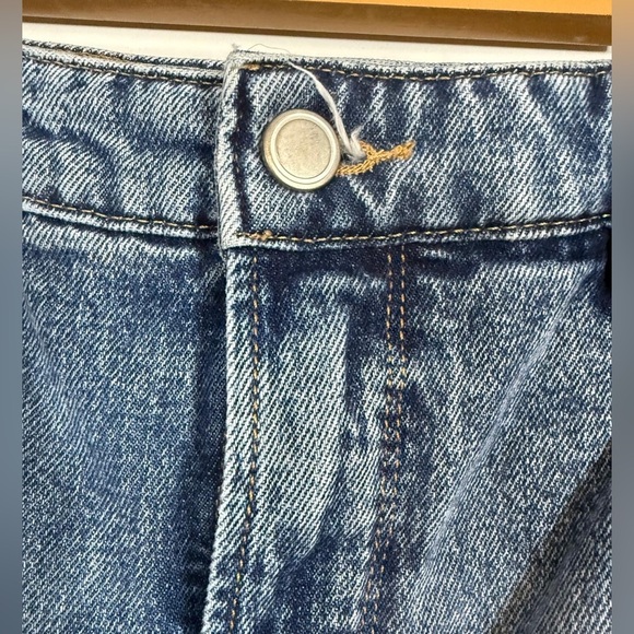 Princess Polly Distressed High-Waisted Denim Shorts Women’s Size 2 - Picture 6 of 9